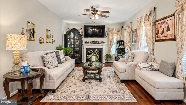 Photo - 13801 Dr Edelen Dr