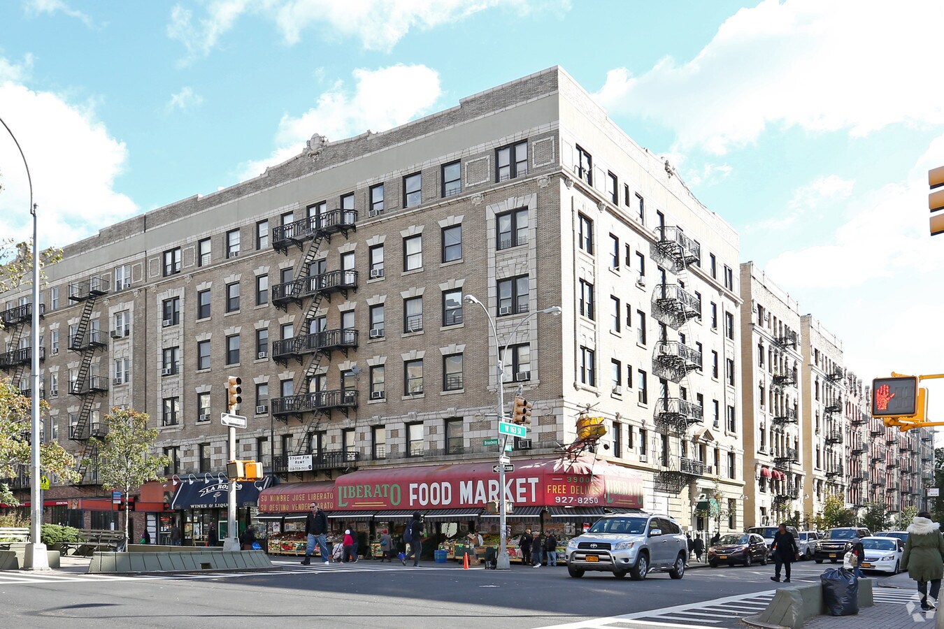 Photo - 3900 Broadway Apartments
