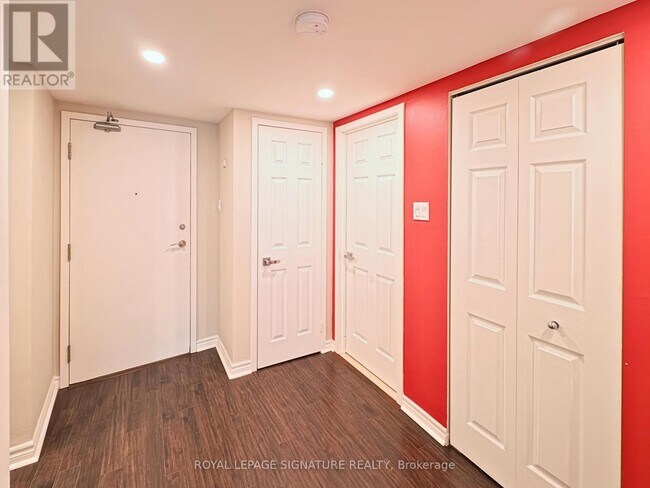 Photo - 77 Harbour Square Unit 2511