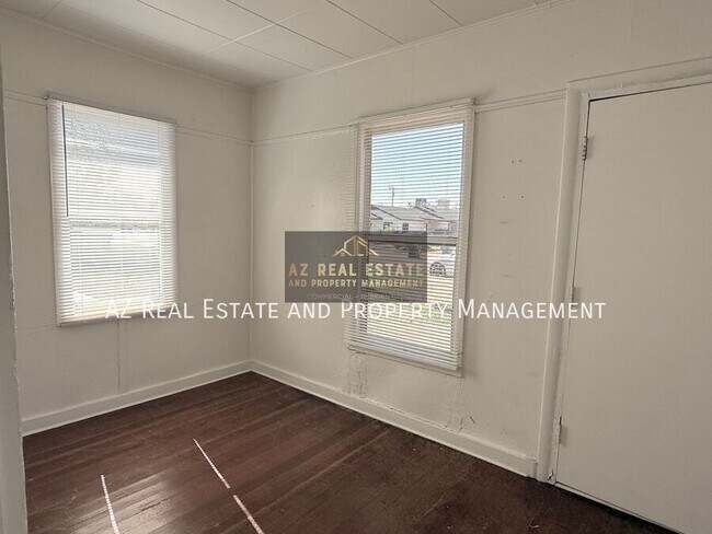 Photo - 3809 N 9th Pl