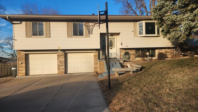 Building Photo - Gem of a Home - Don't miss your opportunity on this fantastic home!