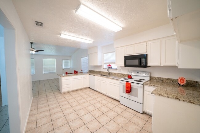 Building Photo - 24019 Pepperrell Pl St