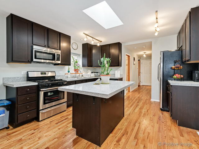 Building Photo - 1632 W Ohio St Unit J06P