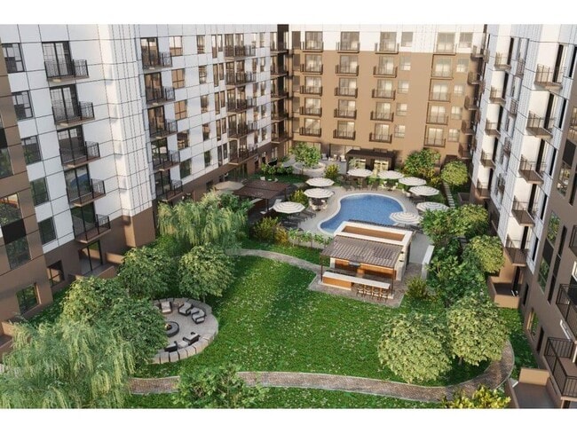 Building Photo - 640 Wisconsin Ave N Unit 307