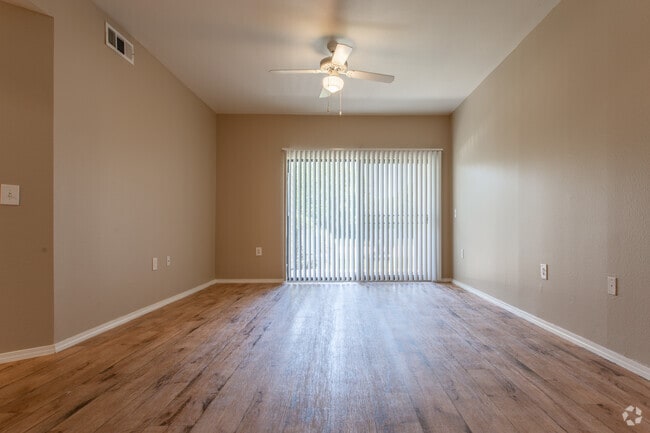 3 BR, 2 BA - 1207 SF - Pinnacle