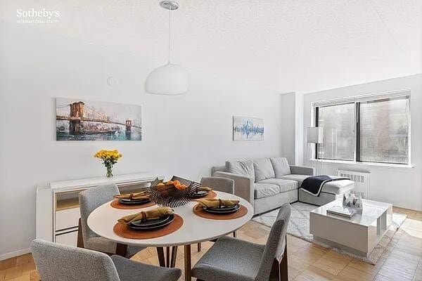 Photo - 280 Rector Pl Unidad 5L