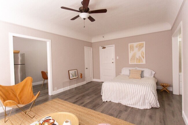 Photo - Beautiful Studio Apartment! Minutes from S... Unit 306