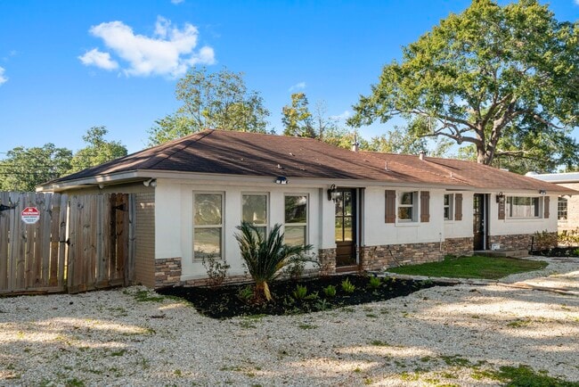 Photo - 1723 Campbell Rd