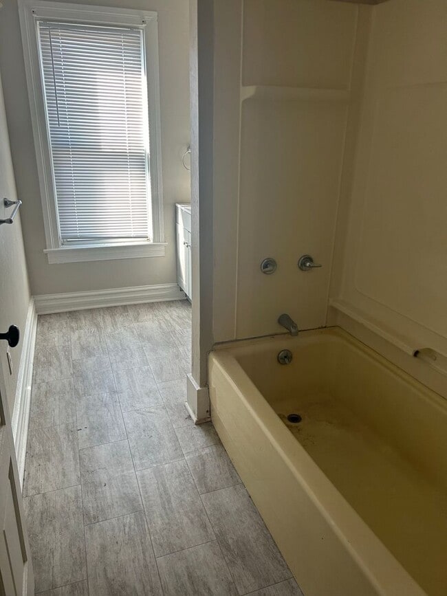 Photo - 301 N Queen St Unit 3rd FL