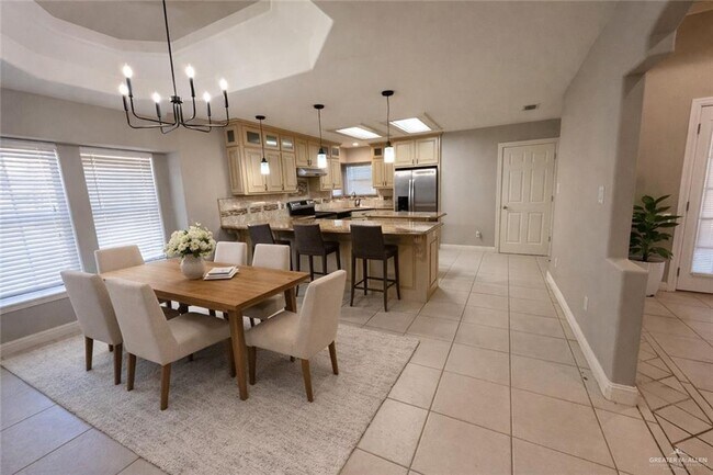 Photo - 13 N 12th St