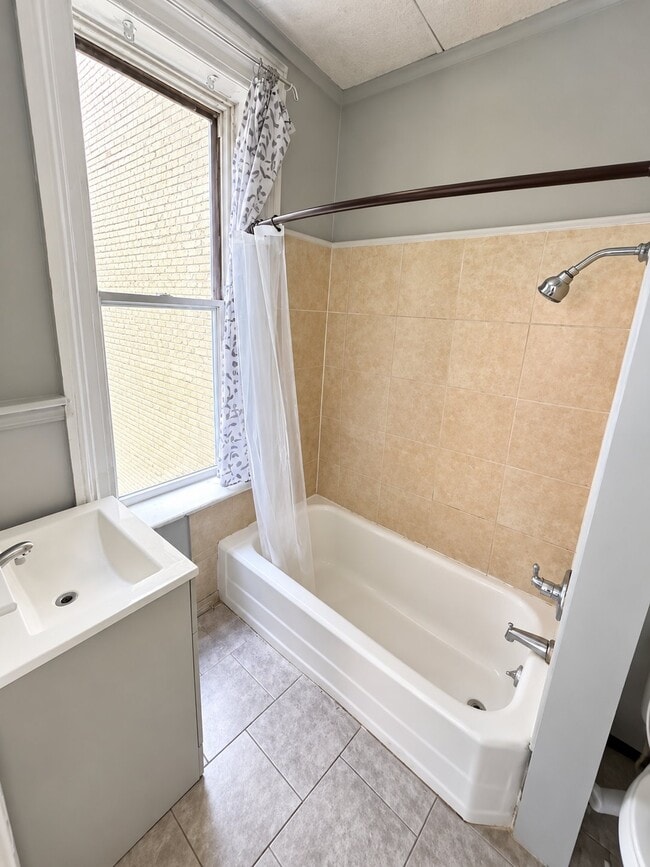 15 Clark St Unit 2