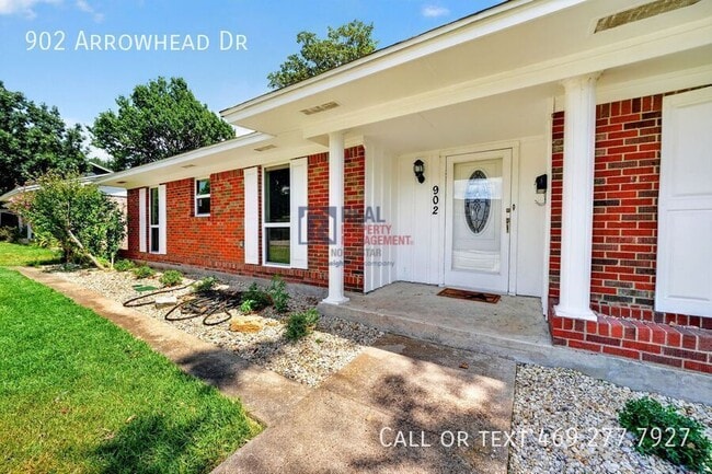 Photo - 902 Arrowhead Dr