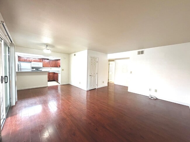 Photo - LAS VEGAS GUARD-GATED CONDO FOR RENT | 2 BEDROOM DOWNSTAIRS UNIT | BELLA VITA COMMUNITY Unit #375