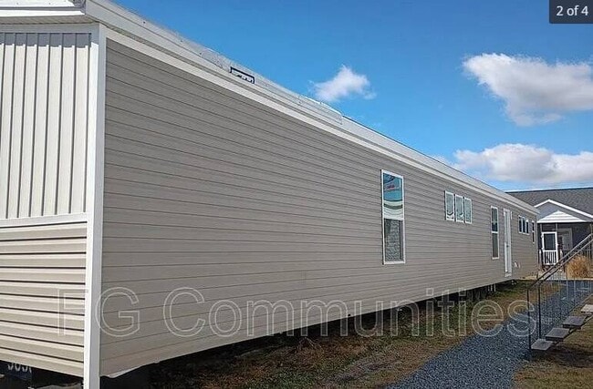 Photo - 1124 N Bryan Rd