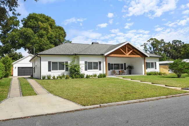 Photo - Luxurious living in Winter Park