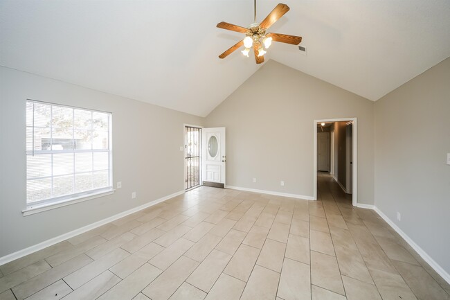 Photo - 6561 Bald Oak Dr