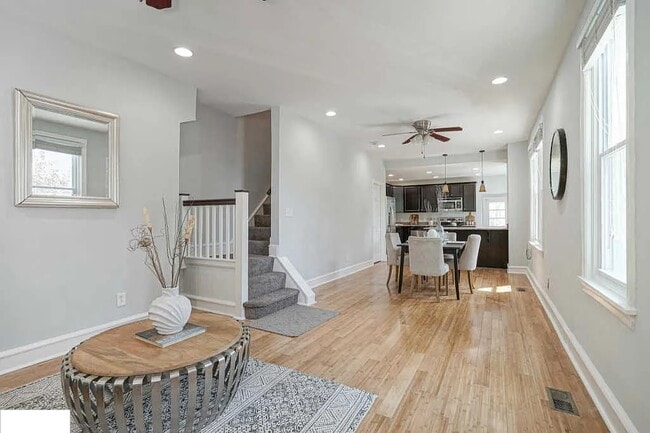 Photo - 217 Shurs Ln