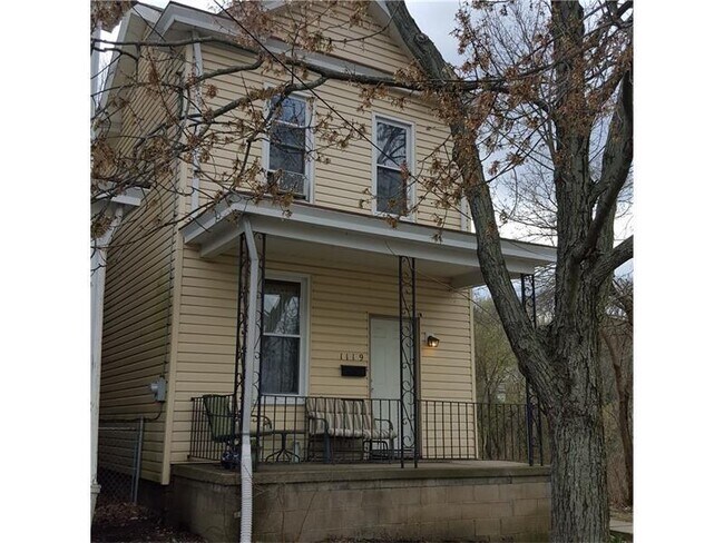 Photo - 1119 Fredonia St House