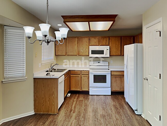 Photo - 5807 E 122nd Dr