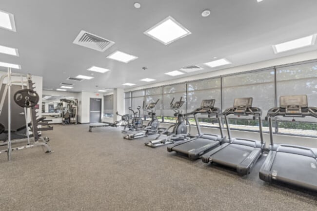 Photo - 501 N Perth St Unit ID1289470P