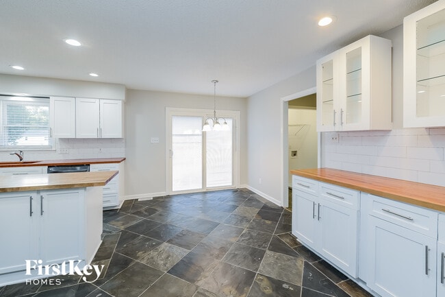 4210 Huff Rd