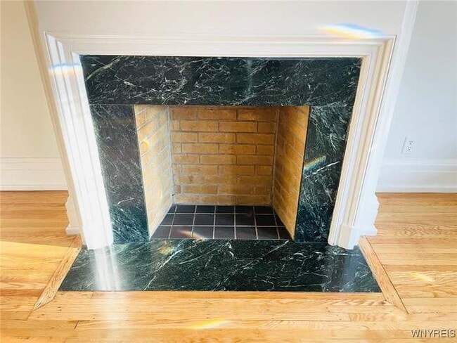 Photo - Sterling Unit Lower
