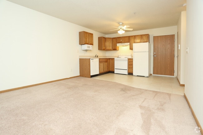 1BR, 1BA - 580 SF - Living Room and Kitchen - Beth Boulevard Apartments