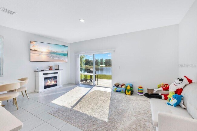 Photo - 3768 Sepia St