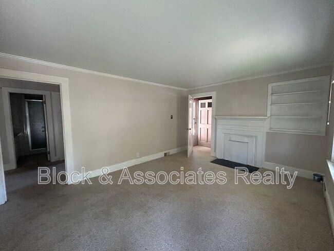 110 Oakland Ave