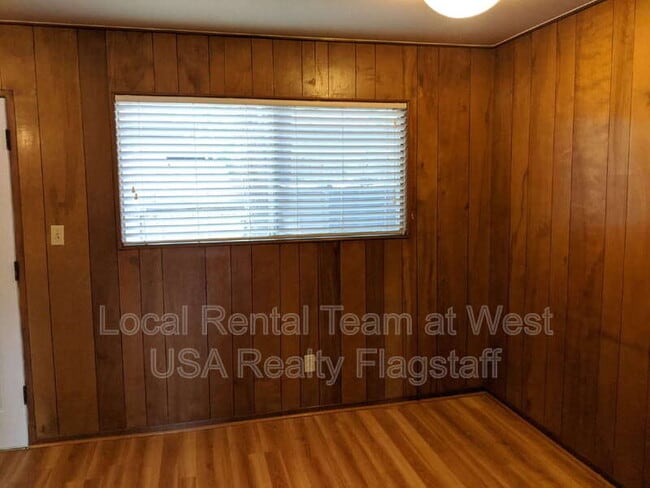 Photo - 605 W Dale Ave