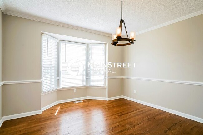 Photo - 3 Bedroom Pet-Friendly Home in Raleigh, NC with Main Street Renewal