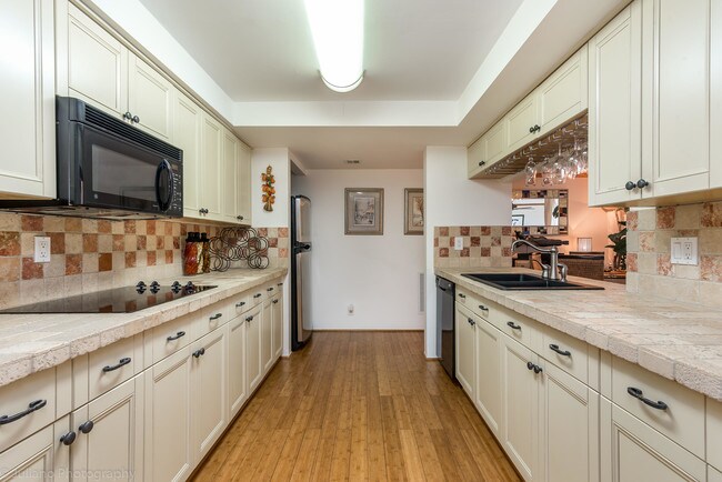 Photo - 825 Egret Cir Condo Unit 308