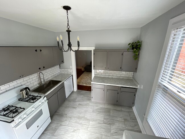 Photo - 214 Arlington Ave Unit 2