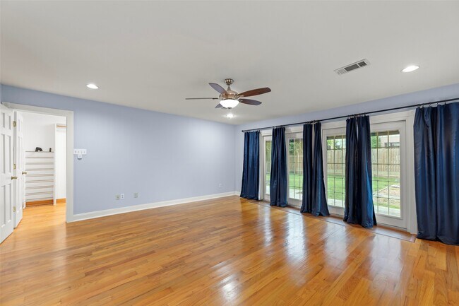 Photo - 2209 Portsmouth St