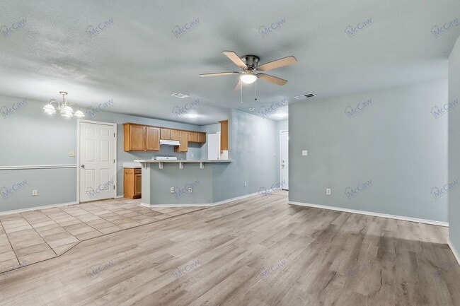 Photo - 702 N Walnut St