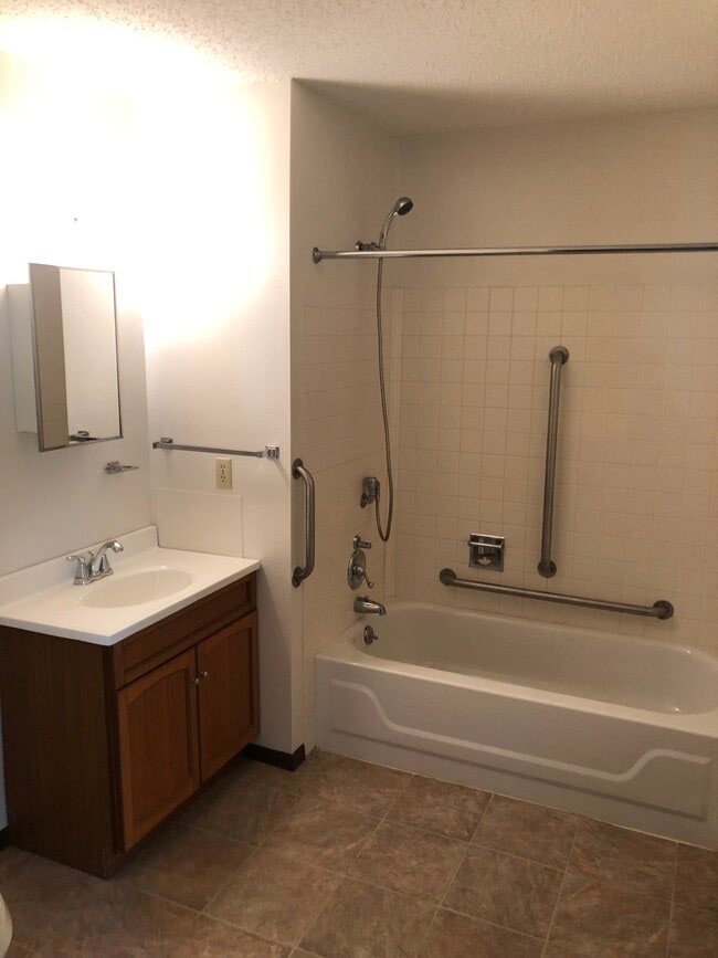 Photo - Aspen Apartments
