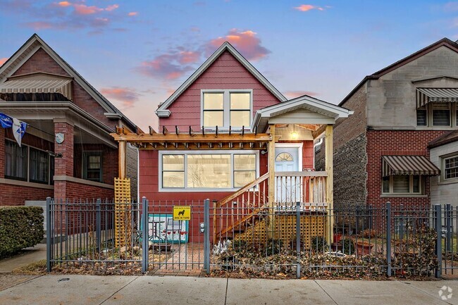 Building Photo - 6069 N Ridge Ave Rental