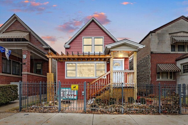 Photo - 6069 N Ridge Ave House