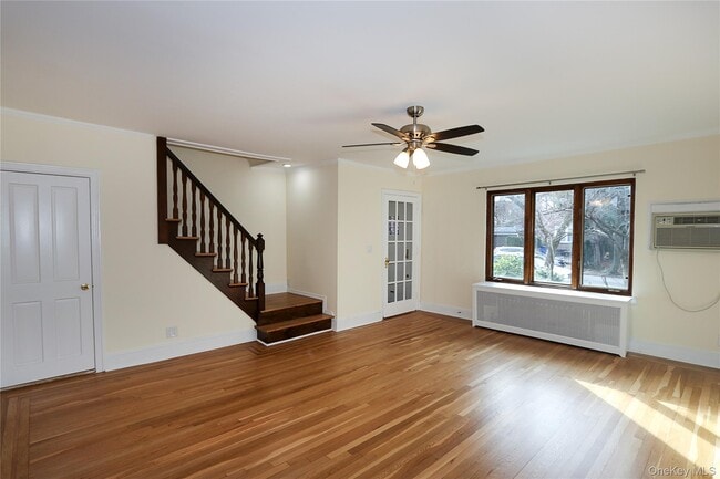 Photo - 67-47 Kessel St