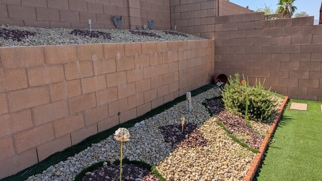 Photo - 653 Timberfalls Ln