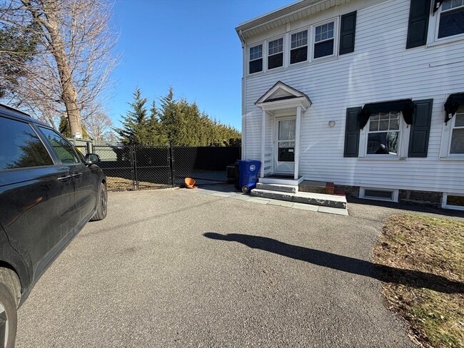 Photo - 9 Hollis St Unidad B