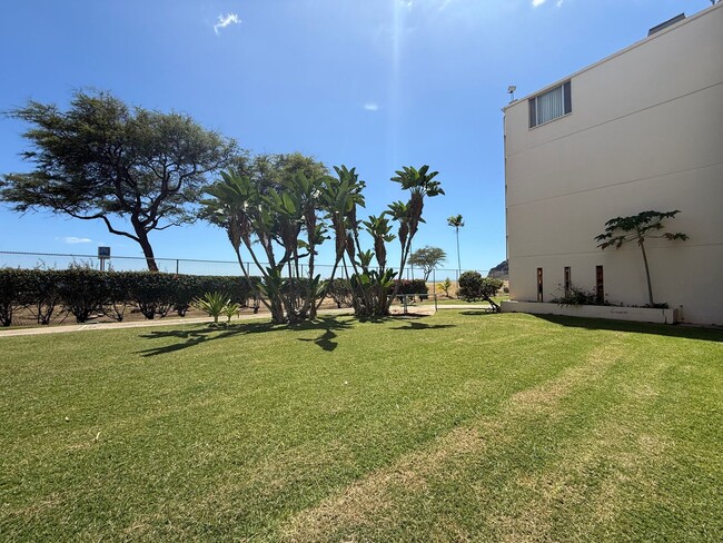 Photo - Makaha Surfside