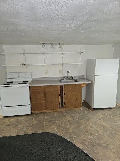 7945 Rogue River Hwy Unidad Studio