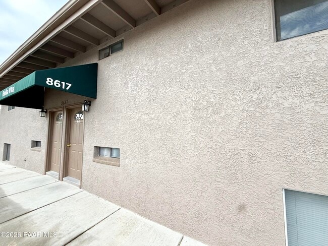 Building Photo - 8617 E Yavapai Rd Unit 1