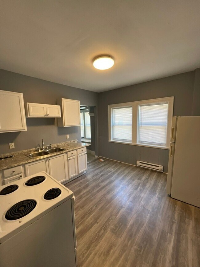 431 Kenilworth Ave Unit 2