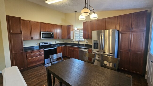 Photo - 560 Little Creek Dr