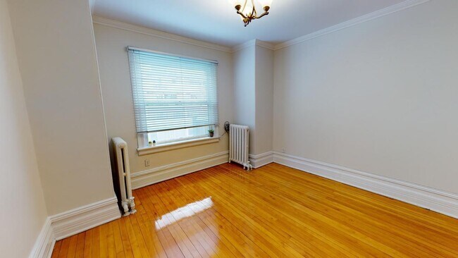 Photo - 149 MacLaren