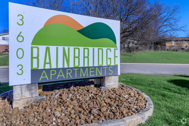 Building Photo - Bainbridge Apartments