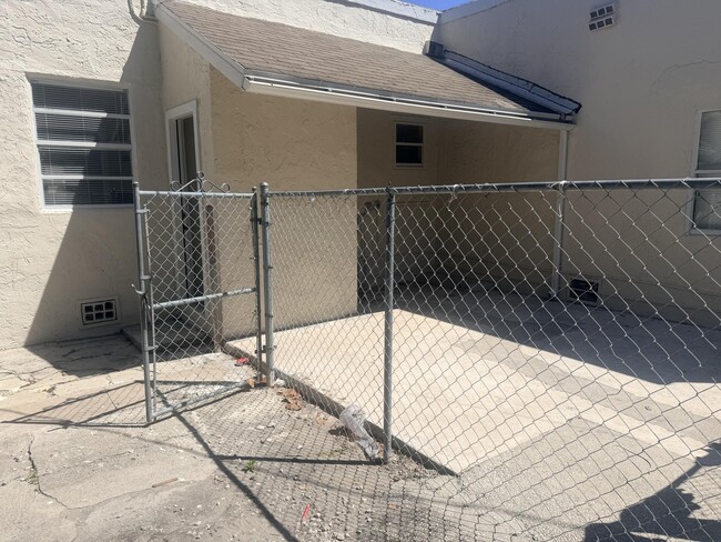 Photo - 504 El Prado