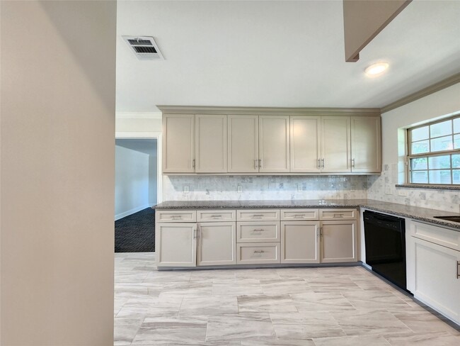 Photo - 8033 Turquoise Ln